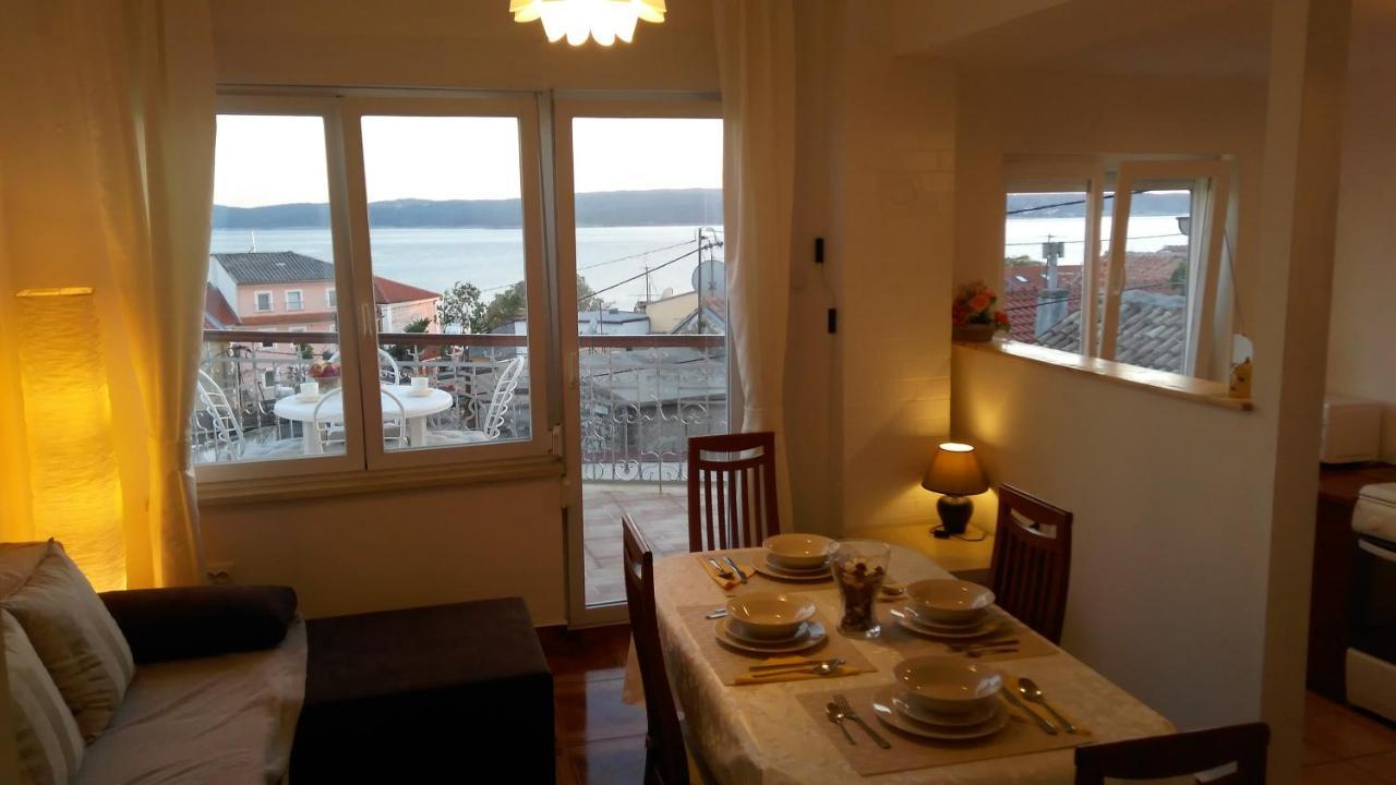 Apartmani Lela Selce Esterno foto