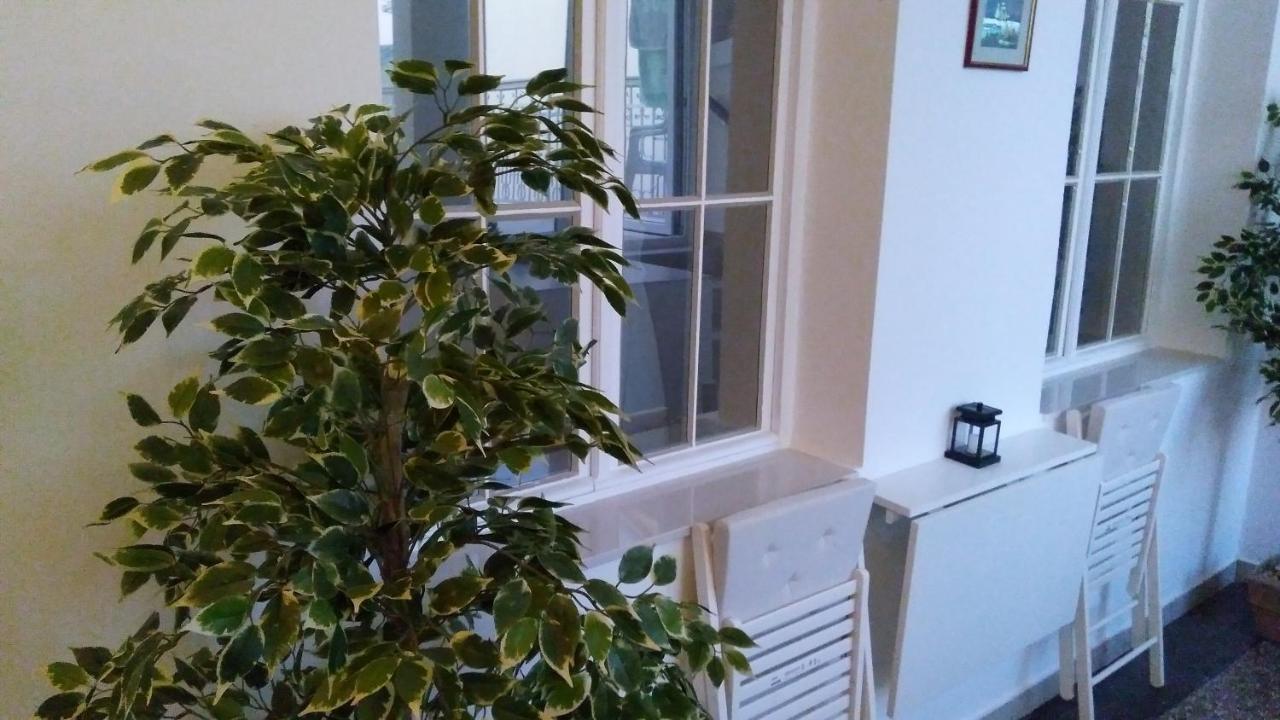Apartmani Lela Selce Esterno foto