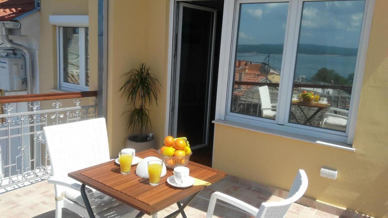 Apartmani Lela Selce Esterno foto