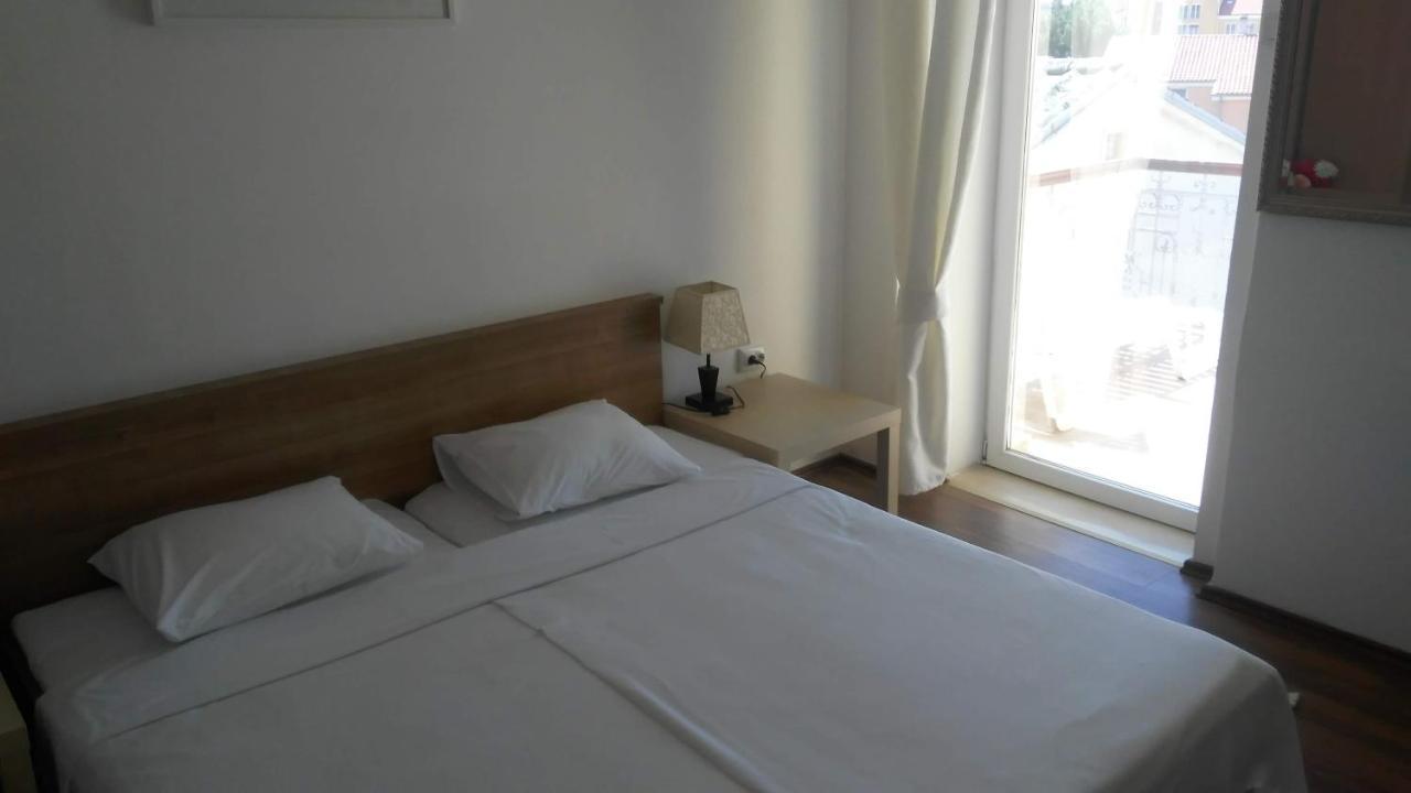 Apartmani Lela Selce Esterno foto